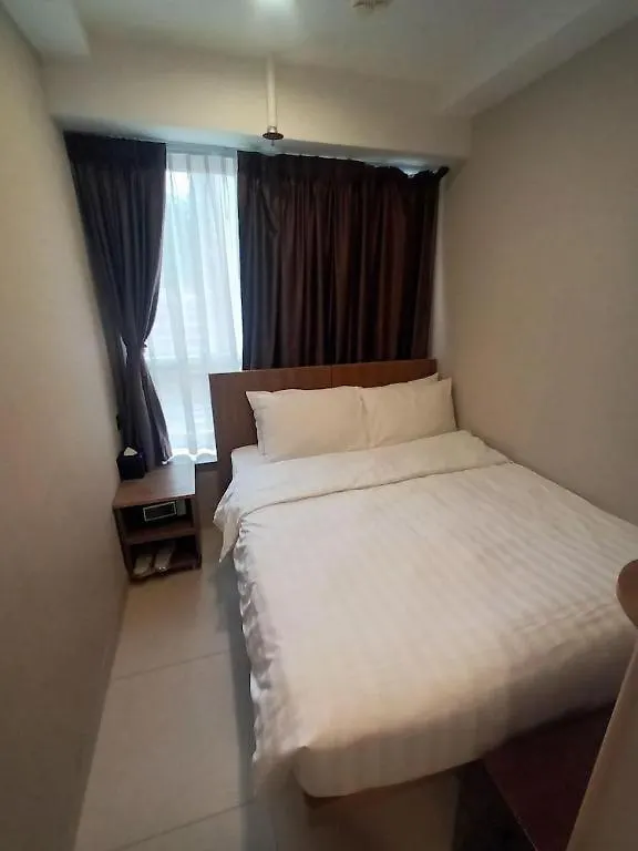 We Hotel Kowloon 香港 3*,